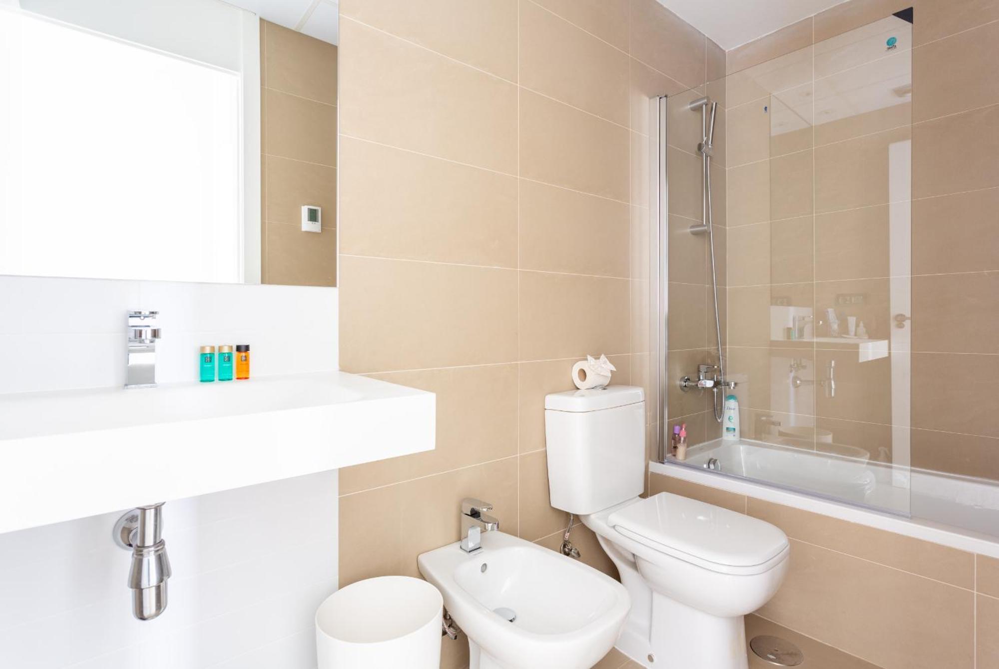 Апартаменты Intempo By Holuxe - 272 - 27Th Floor Бенидорм Экстерьер фото